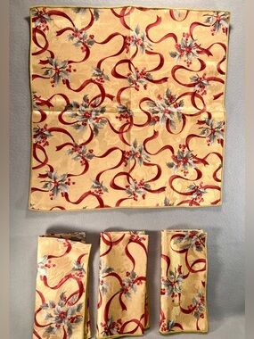 Double Take Holly & Ribbon Reversible Damask Napkins Set of 4 Christmas